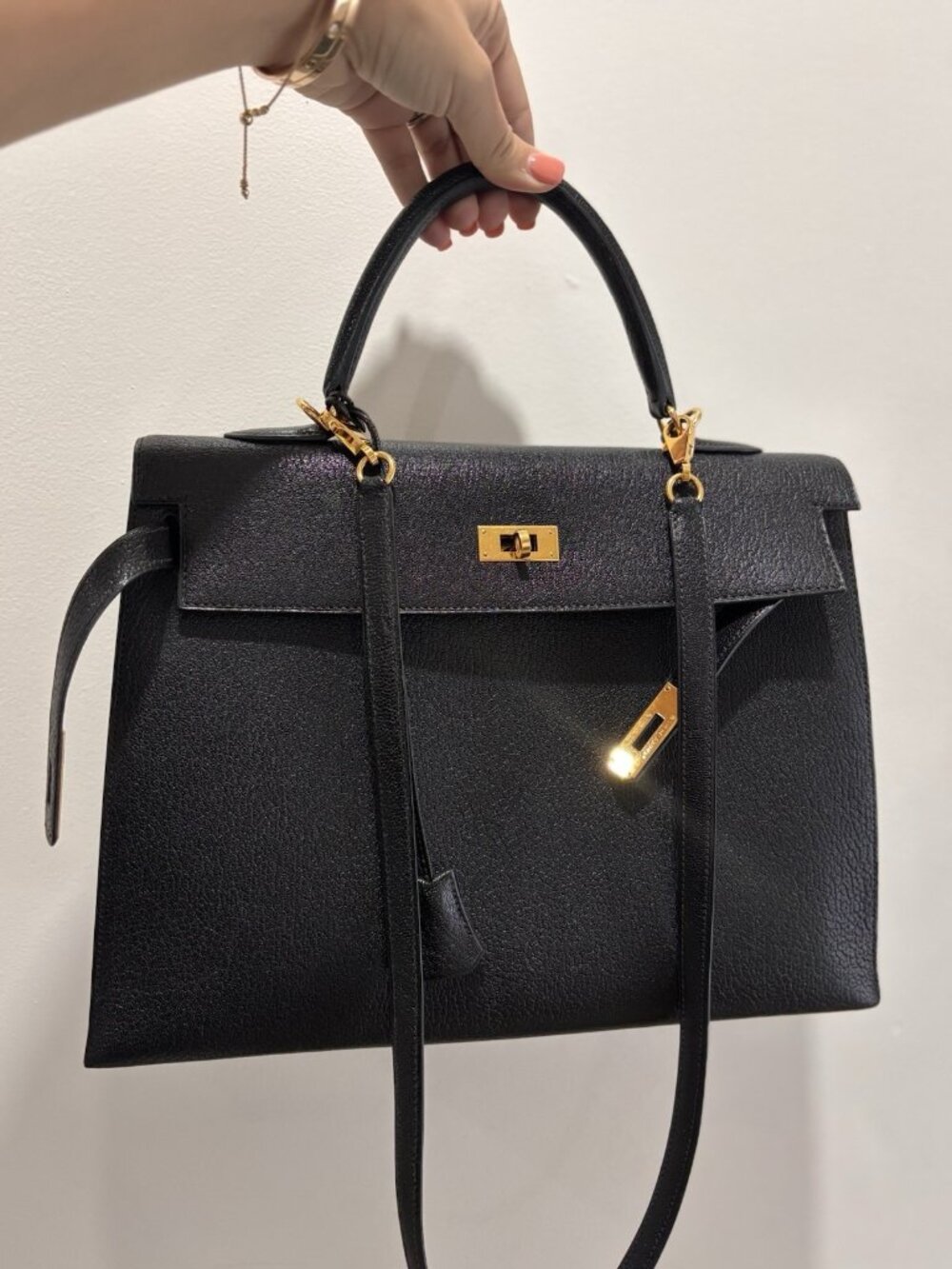 Authentic HERMES KELLY 35 black Chèvre de Coromand leather gold hardware RARE ⭐️